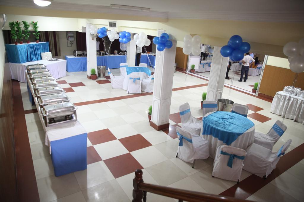 Hotel Ekant Faridabad Luaran gambar